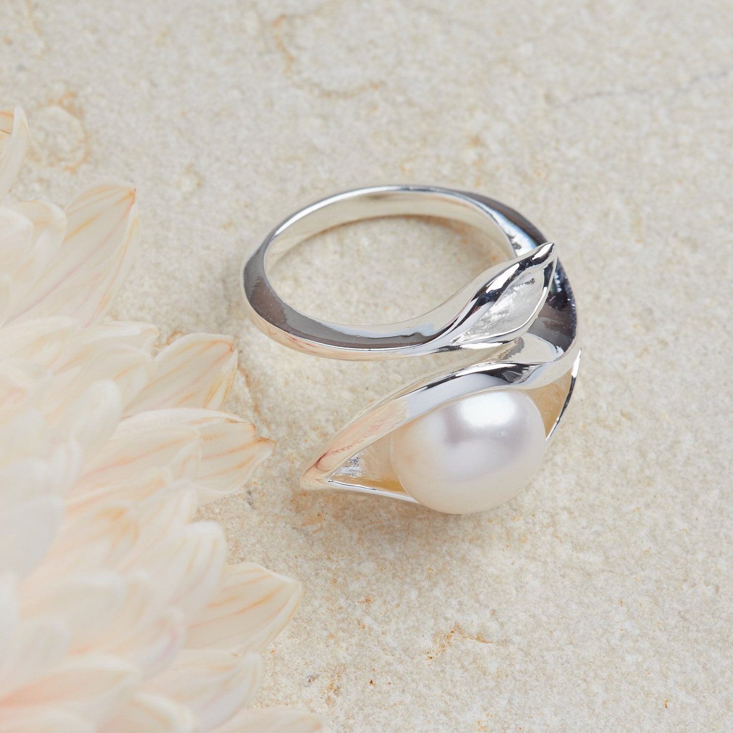 Venus Pearl Ring Silver